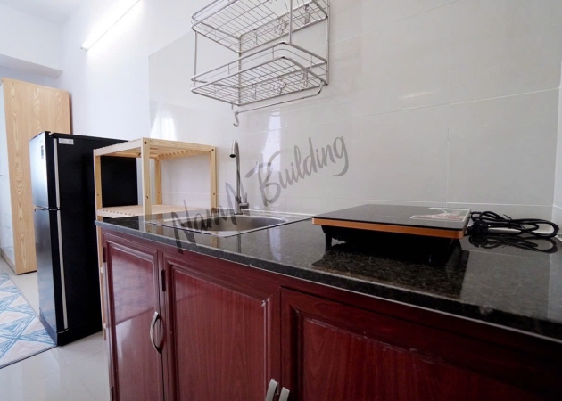 Phòng đầy đủ nội thất cửa sổ lớn