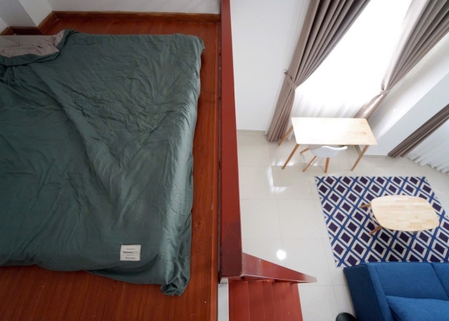 Phòng duplex đầy đủ nội thất cửa sổ lớn